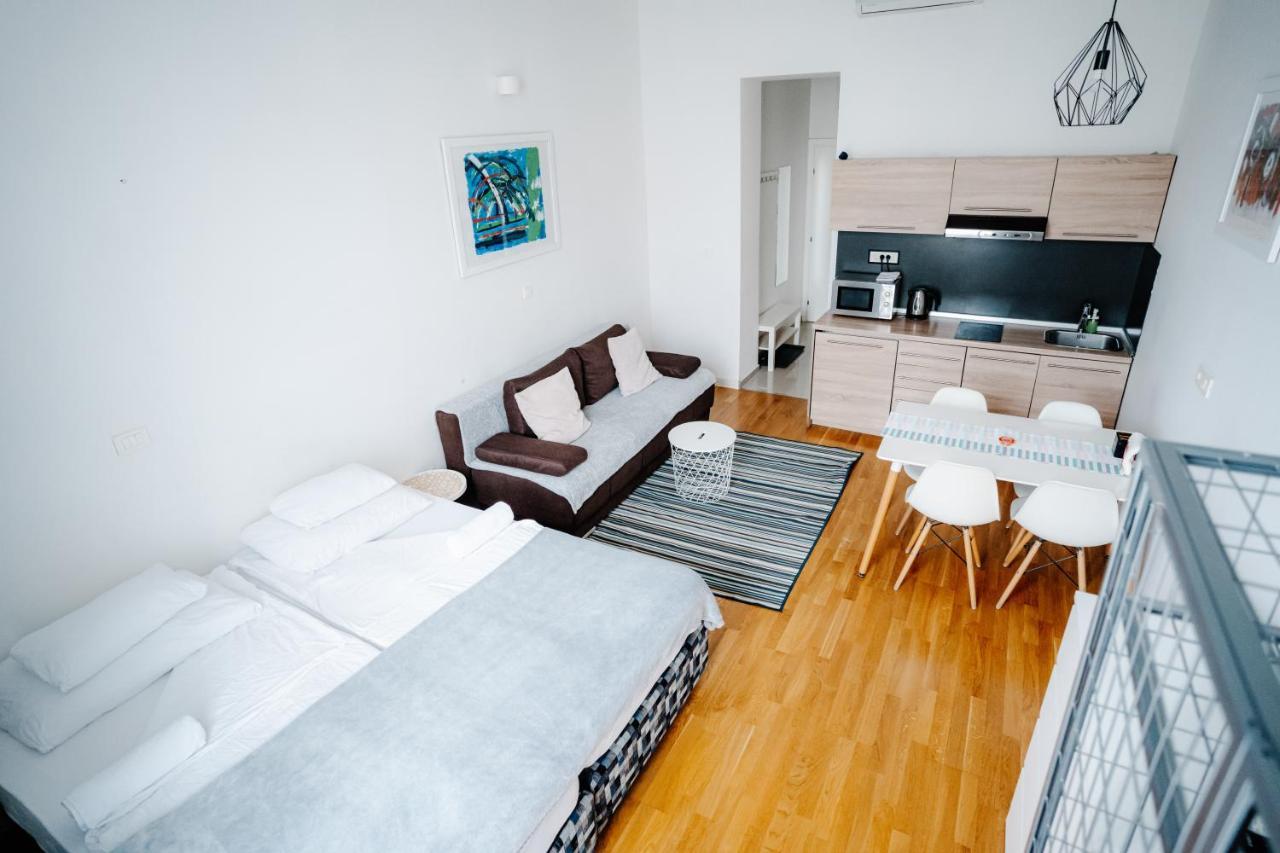Dta Hebrangova Apartment Zagreb Exterior photo